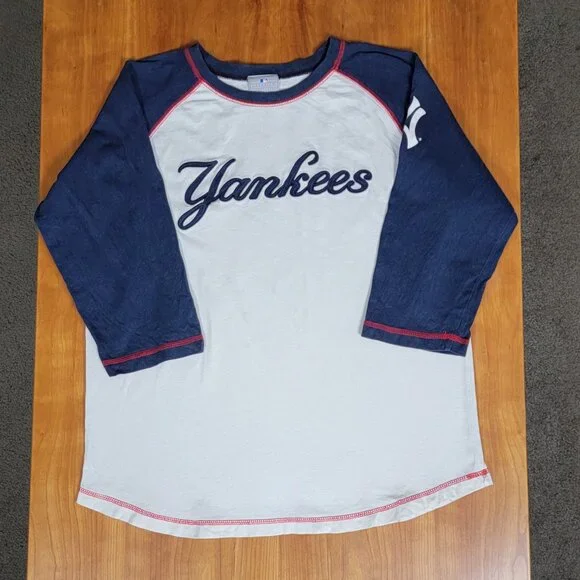 MLB Genuine Merchandise New York Yankees White Navy 3/4 Sleeve Baseball Style Te - Picture 3 of 8